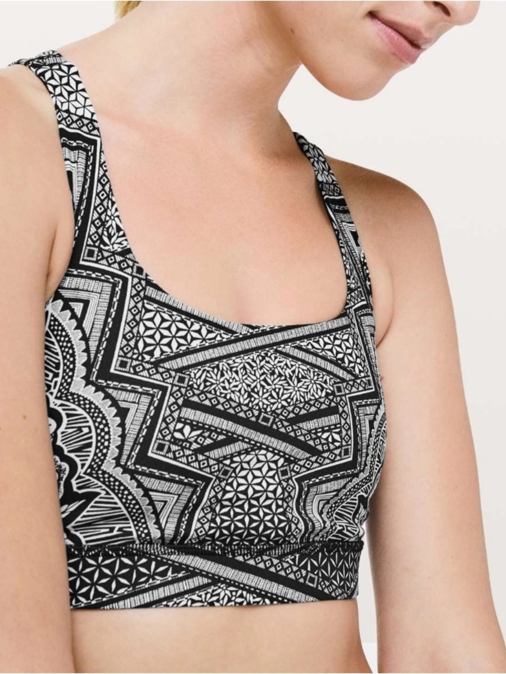 Lululemon Energy Bra
Inked Energy Bra Ice Grey Black